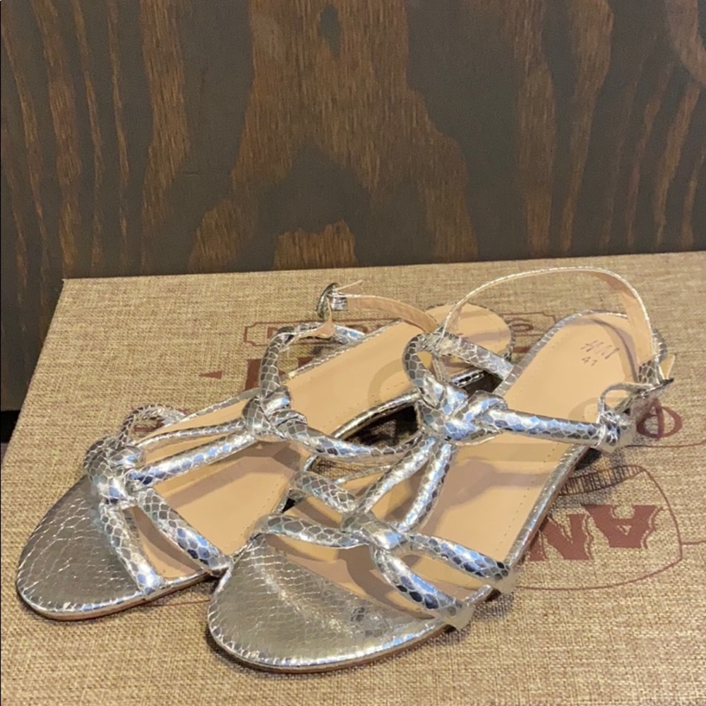 H&M silver snakeskin print  low heel straps pretty